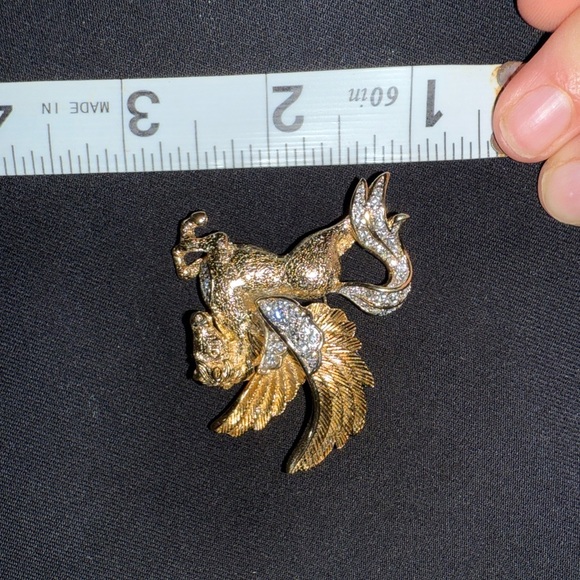 Attwood & Sawyer Pegasus Golden Guilloche Enamel Horse Brooch - Picture 9 of 9